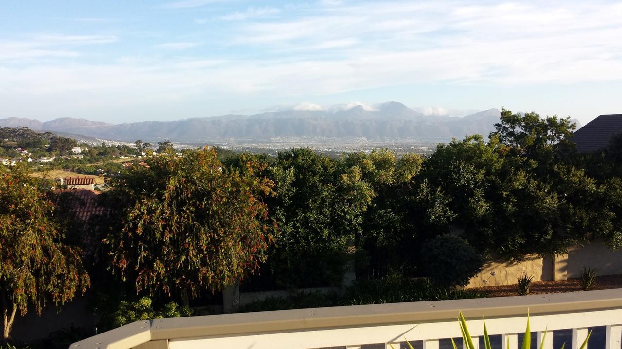 29 Carissa Street Apartment Somerset West Exterior photo