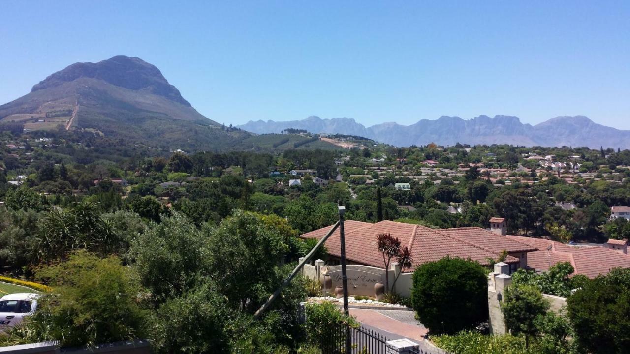 29 Carissa Street Apartment Somerset West Exterior photo